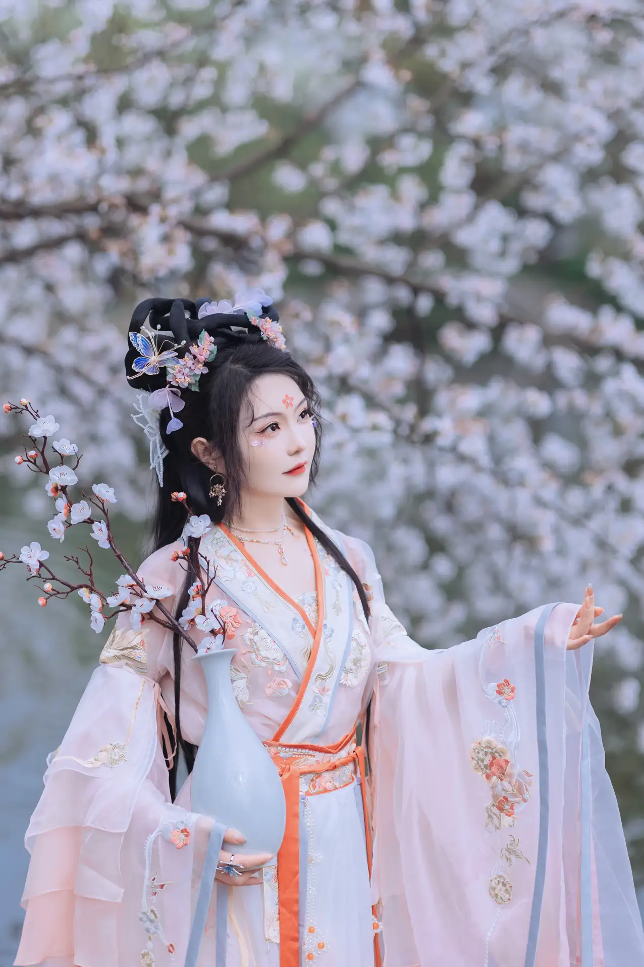 [YITUYU] 2022.06.24 Vol.1273 – Cherry blossom viewing in early spring Lulu haley#[43P]-18