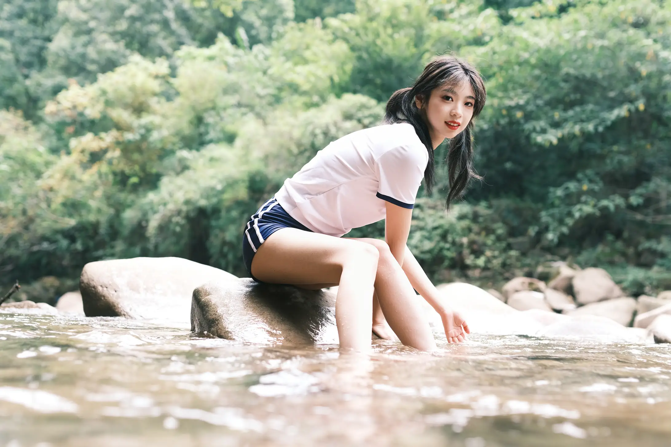 [YITUYU] 2022.05.26 Vol.0991 – Slow Summer pond#[20P]-17